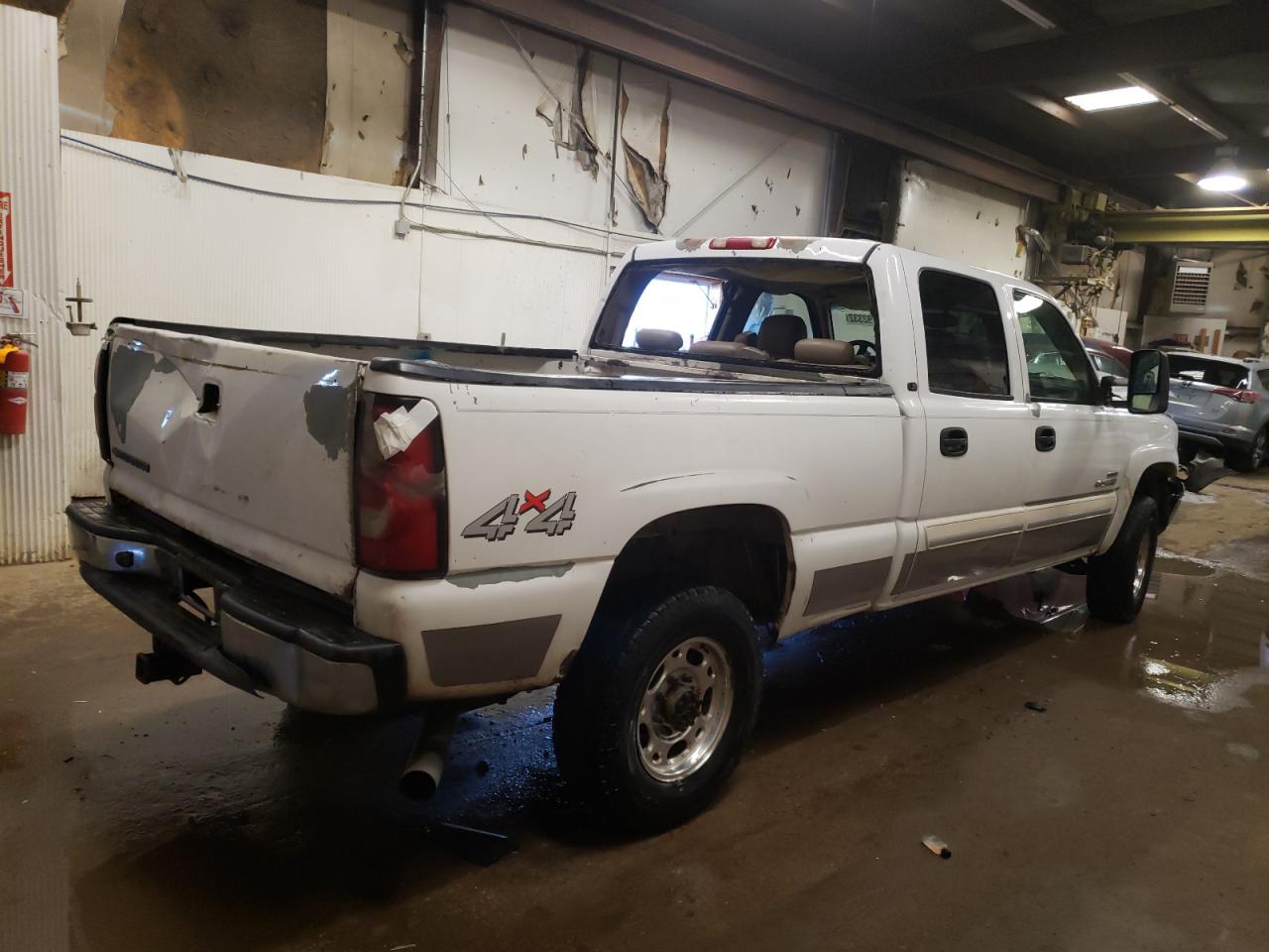 Photo 4 from auction – 2006 CHEVROLET SILVERADO with VIN 1GCHK232X6F106175