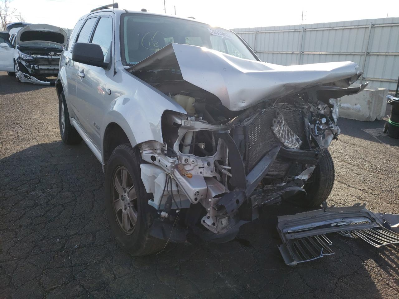 MERCURY MARINER 2008 with VIN 4M2CU81108KJ37649 - Photo from auction