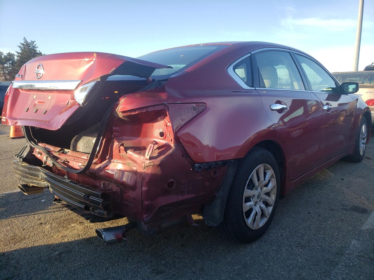 Photo 4 from auction – 2017 NISSAN ALTIMA 2.5 with VIN 1N4AL3AP1HN308291