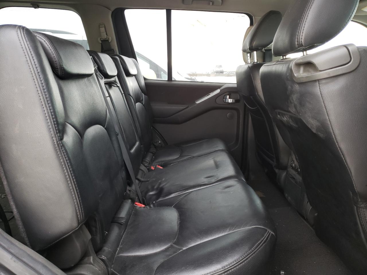 Photo 6 from auction – 2011 NISSAN PATHFINDER with VIN 5N1AR1NB2BC601899