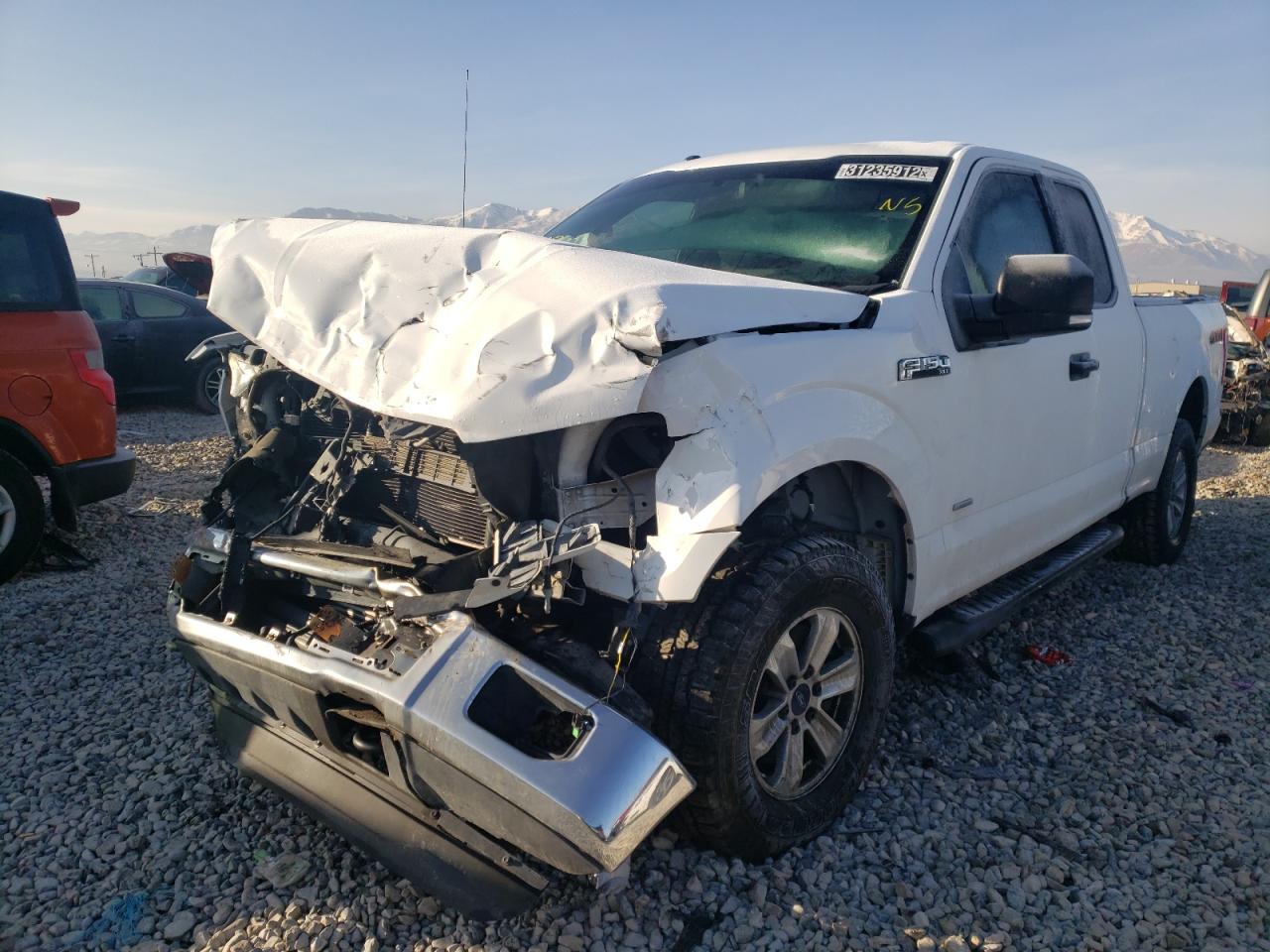 Photo 2 from auction – 2016 FORD F150 SUPER with VIN 1FTEX1EP4GFC33576