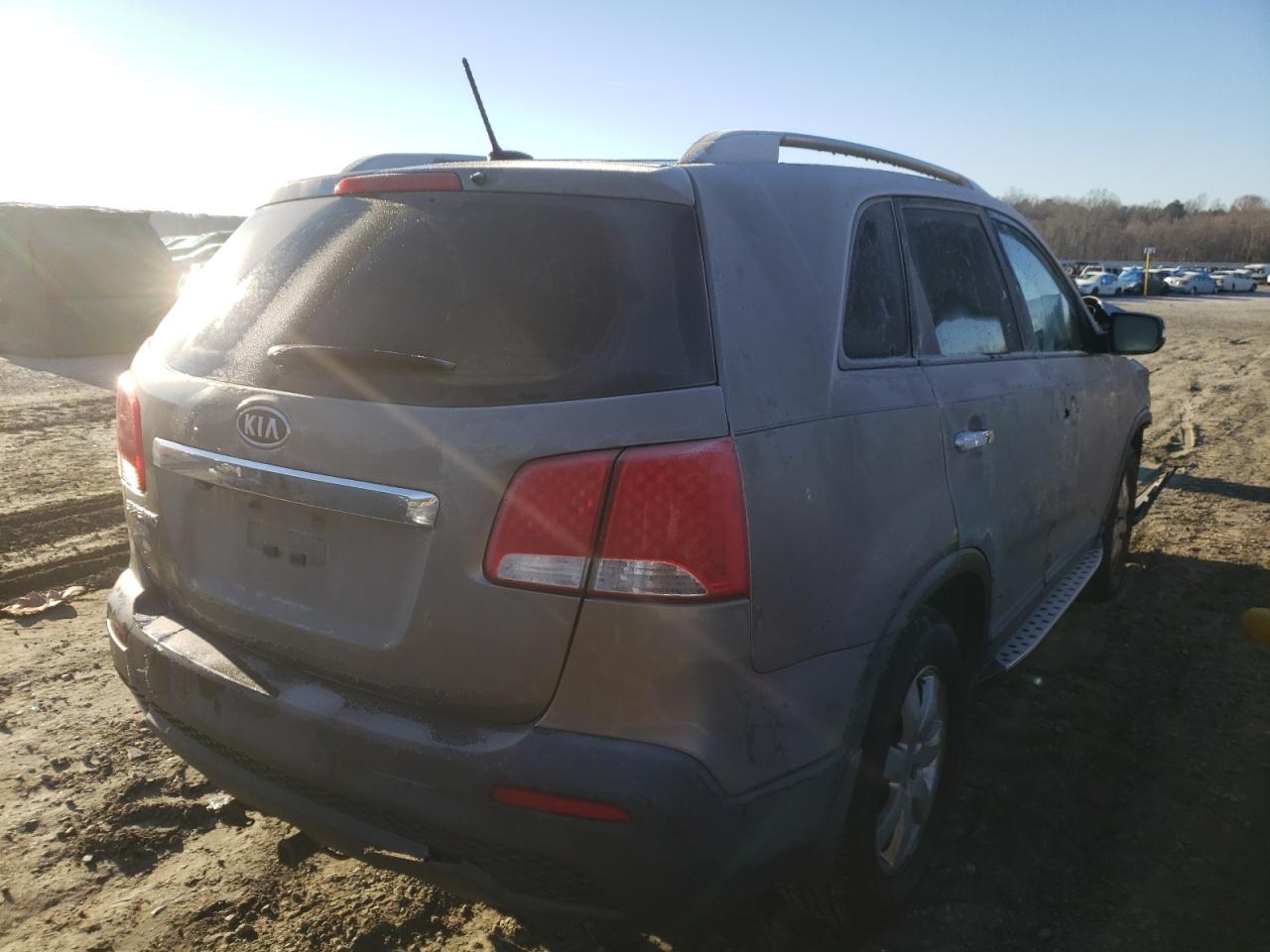 Photo 4 from auction – 2011 KIA SORENTO BA with VIN 5XYKT3A18BG164411