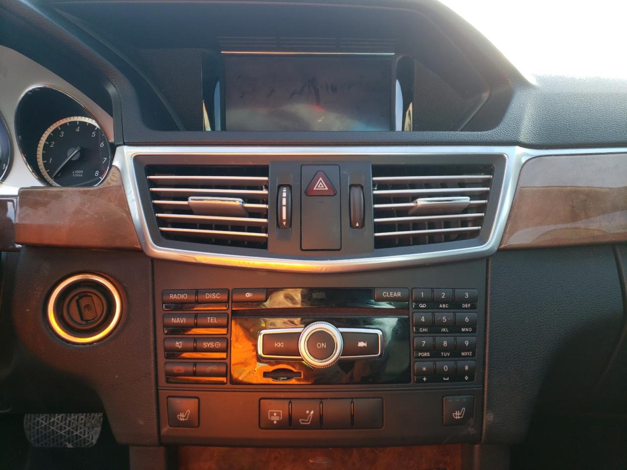 Photo 9 from auction – 2012 MERCEDES-BENZ E 350 with VIN WDDHF5KB1CA648920