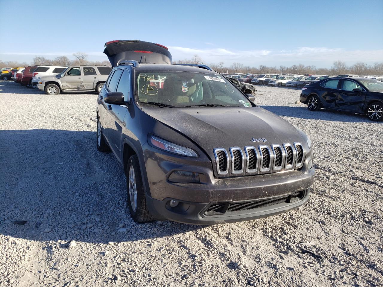 JEEP CHEROKEE L 2015 with VIN 1C4PJLCB8FW707444 - Photo from auction