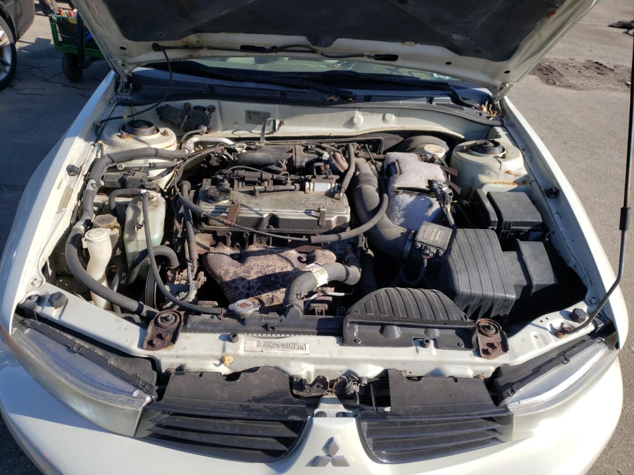 Photo 7 from auction – 2002 MITSUBISHI GALANT with VIN 4A3AA46G62E143440