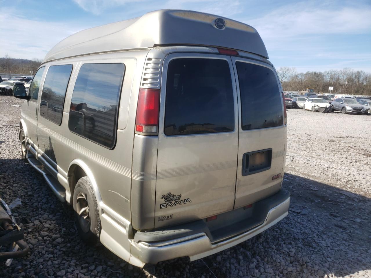 Photo 3 from auction – 2001 GMC SAVANA RV with VIN 1GDFG15R711114443