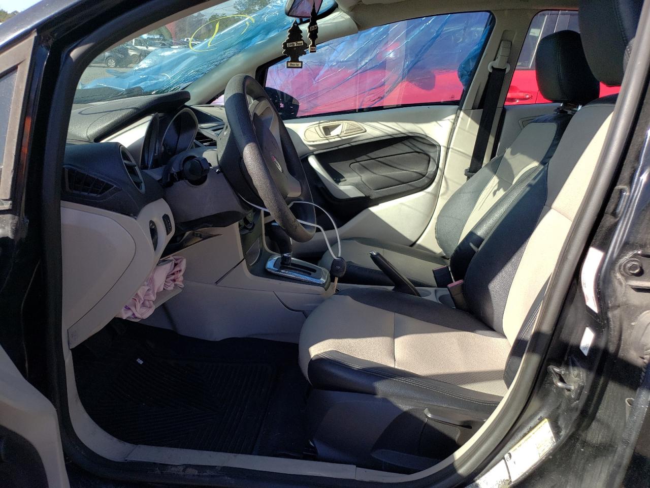 Photo 5 from auction – 2012 FORD FIESTA SE with VIN 3FADP4BJ5CM125657