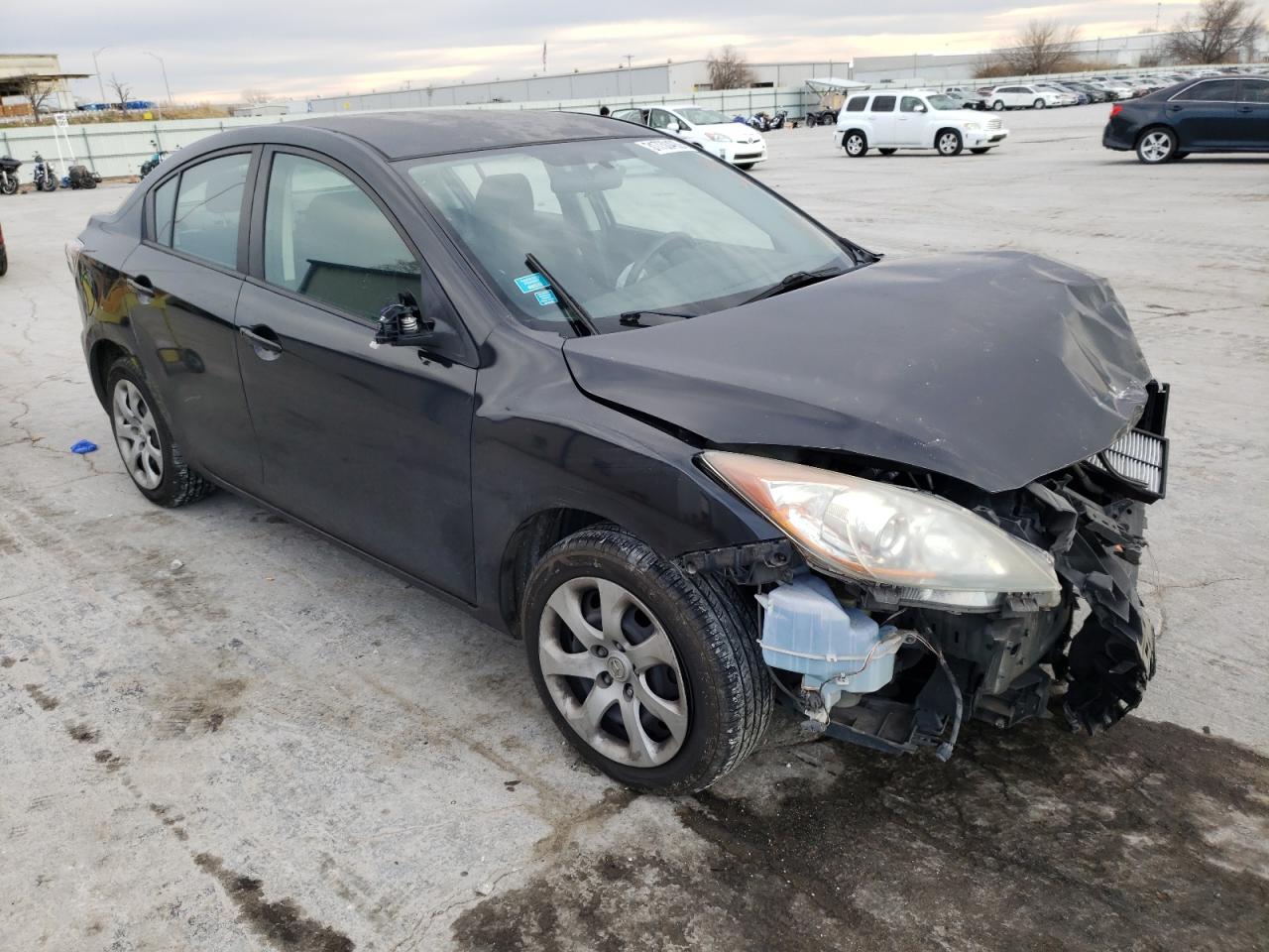 MAZDA 3 I 2011 with VIN JM1BL1UF1B1452184 - Photo from auction