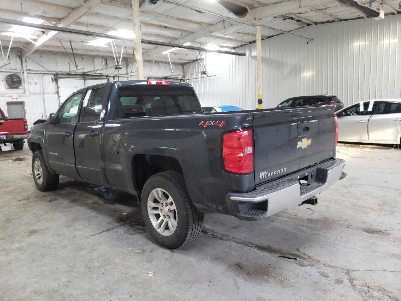 Photo 3 from auction – 2018 CHEVROLET SILVERADO with VIN 1GCVKREC2JZ300417