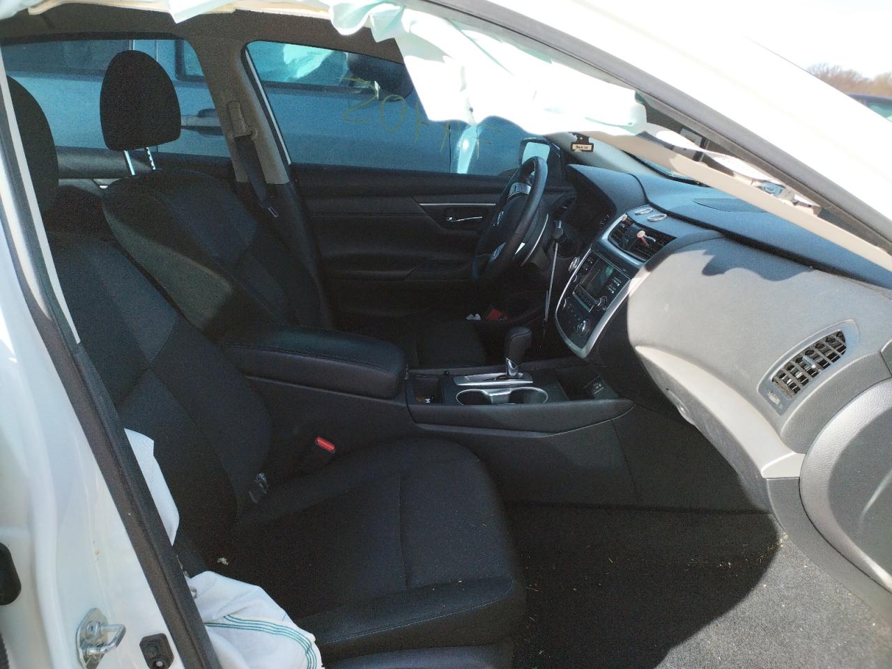 Photo 5 from auction – 2017 NISSAN ALTIMA 2.5 with VIN 1N4AL3AP1HC498251