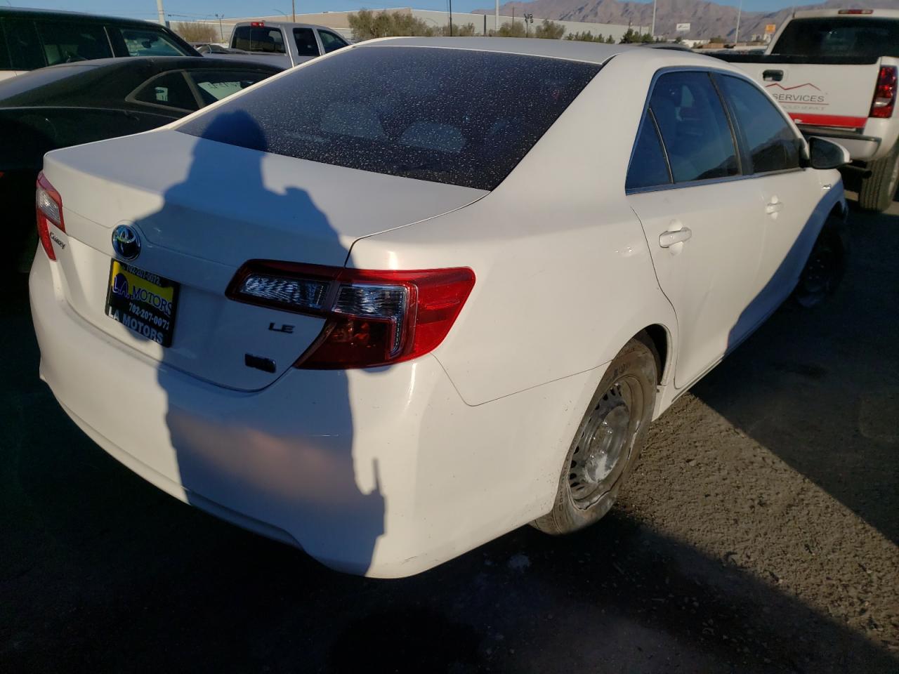 Photo 4 from auction – 2012 TOYOTA CAMRY HYBR with VIN 4T1BD1FK4CU030641