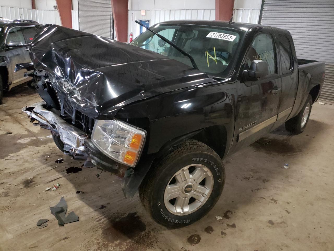 Photo 2 from auction – 2013 CHEVROLET SILVERADO with VIN 1GCRKSE79DZ396157