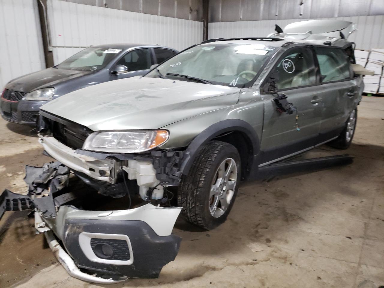 Photo 2 from auction – 2008 VOLVO XC70 with VIN YV4BZ982681009927