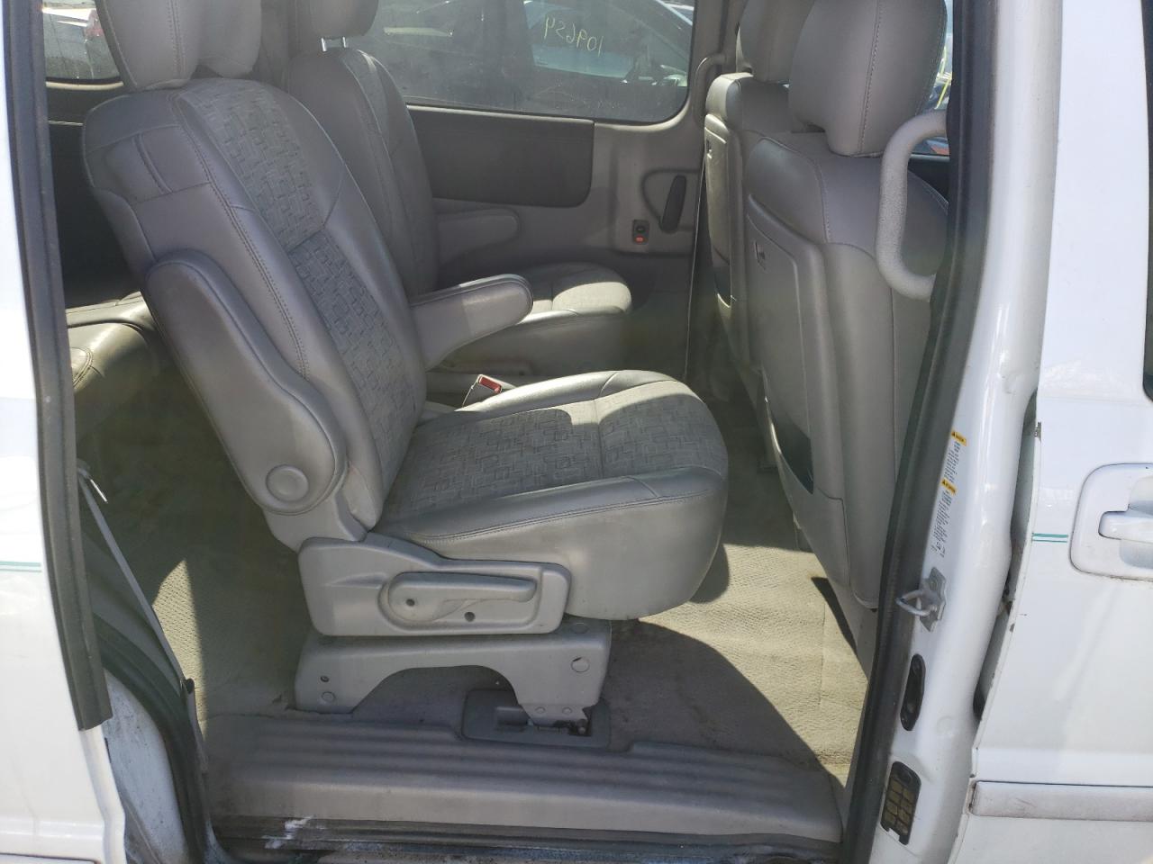 Photo 6 from auction – 2005 SATURN RELAY 3 with VIN 5GZDV23L25D195439
