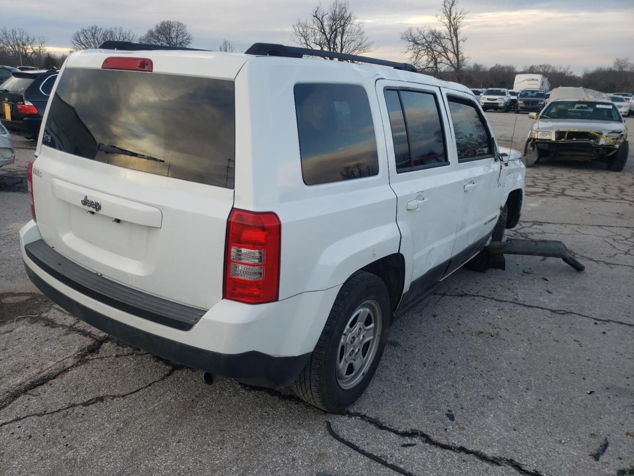 Photo 4 from auction – 2015 JEEP PATRIOT SP with VIN 1C4NJPBB8FD304835