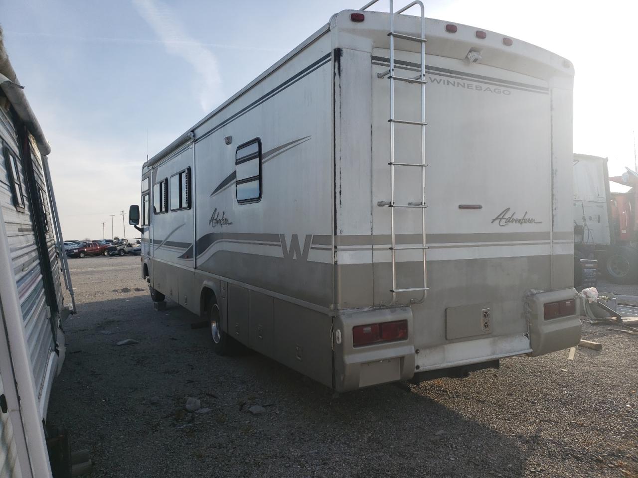 Photo 3 from auction – 2002 WINNEBAGO ADVENTURER with VIN 1FCNF53S520A03915
