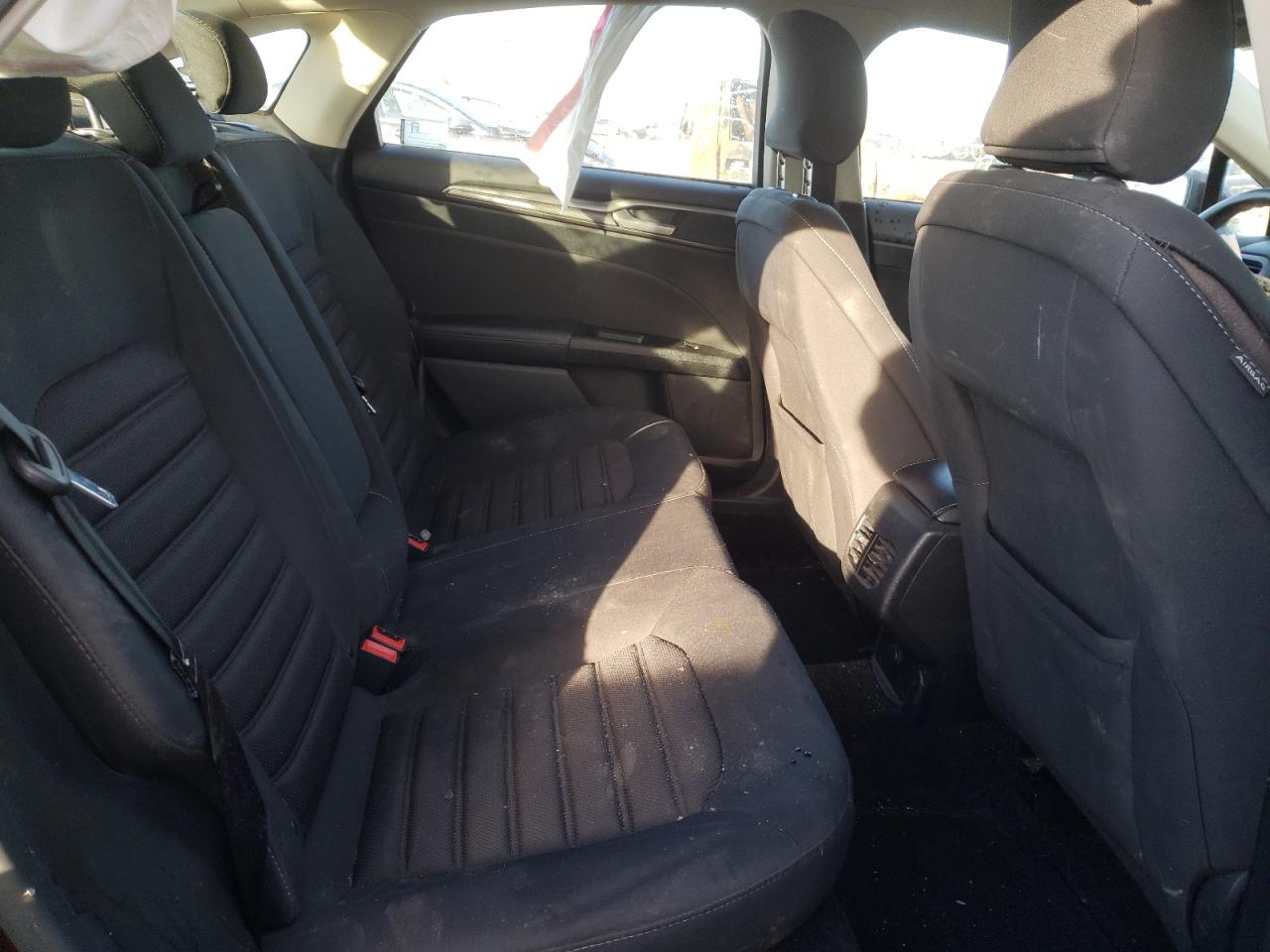 Photo 6 from auction – 2017 FORD FUSION SE with VIN 3FA6P0HD2HR290952