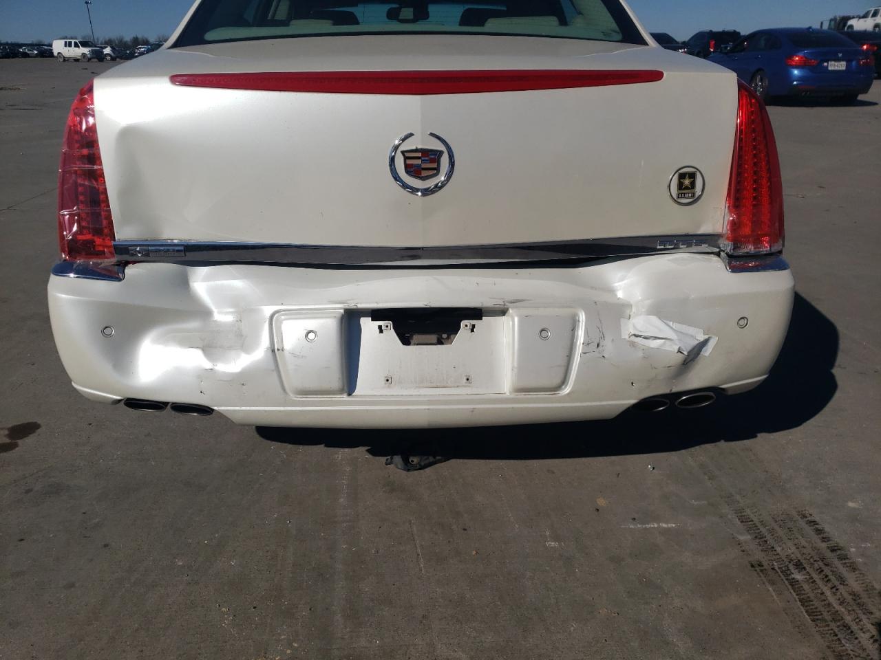 Photo 9 from auction – 2008 CADILLAC DTS with VIN 1G6KD57Y98U155336