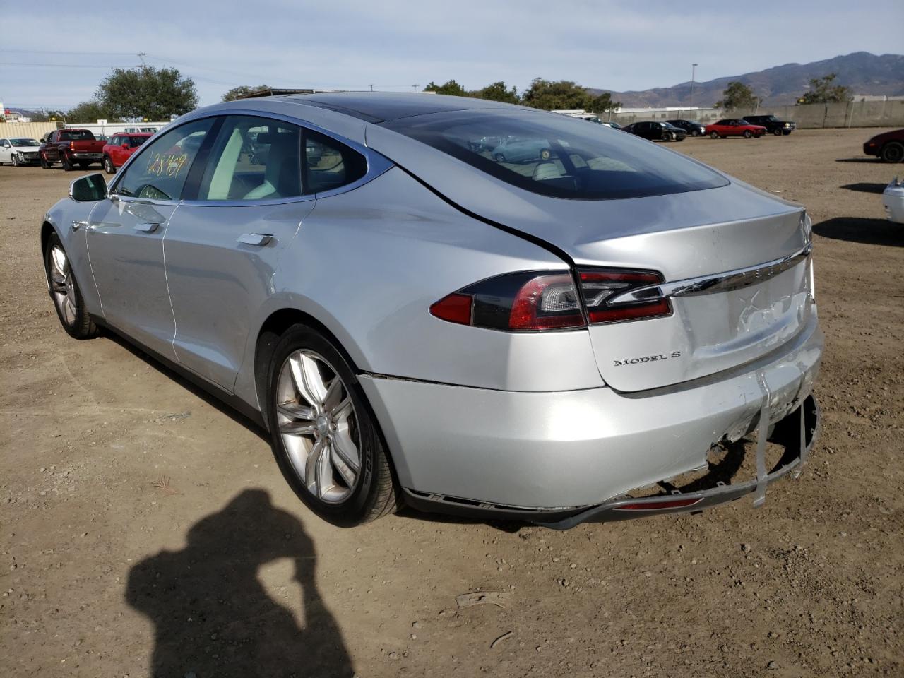 Photo 3 from auction – 2013 TESLA MODEL S with VIN 5YJSA1CN7DFP15528