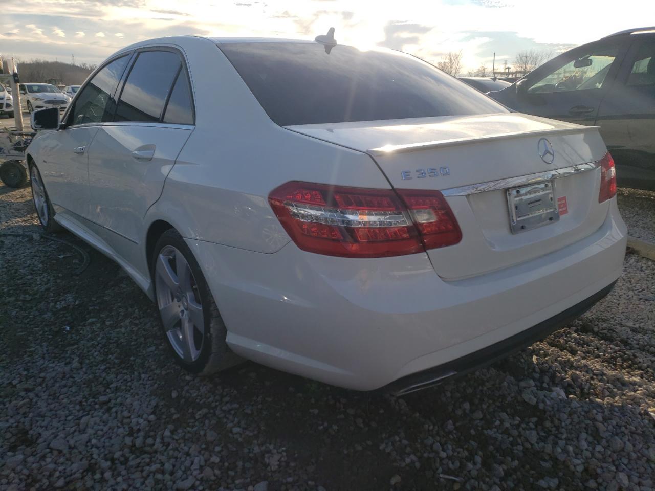 Photo 3 from auction – 2012 MERCEDES-BENZ E 350 with VIN WDDHF5KB1CA648920
