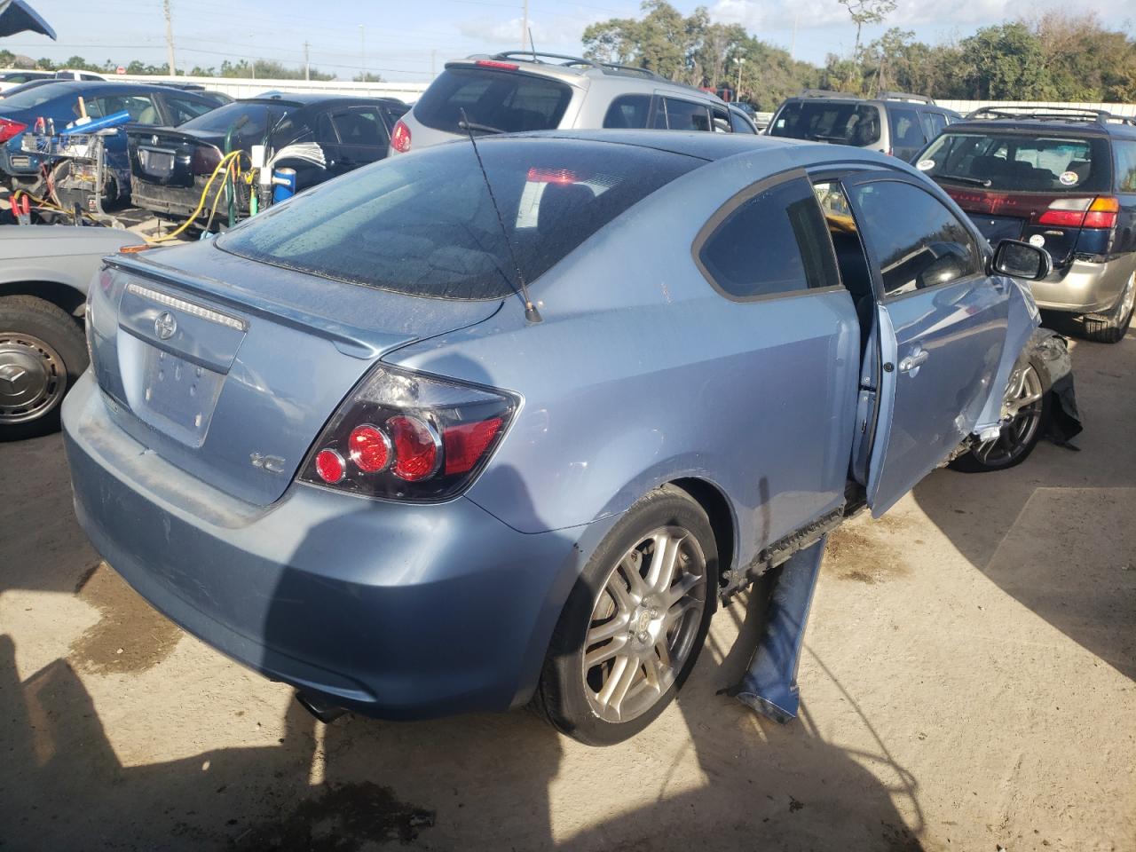 Photo 4 from auction – 2009 TOYOTA SCION TC with VIN JTKDE167X90287477