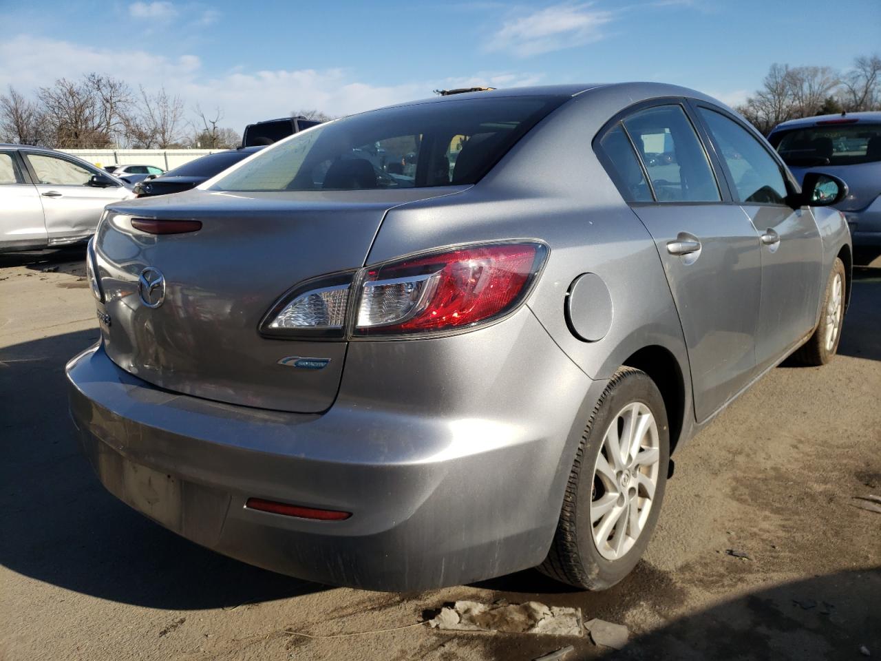 Photo 4 from auction – 2012 MAZDA 3 I with VIN JM1BL1V84C1634673