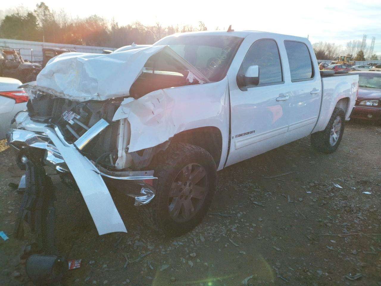 Photo 2 from auction – 2007 GMC NEW SIERRA with VIN 2GTEK13M571699192