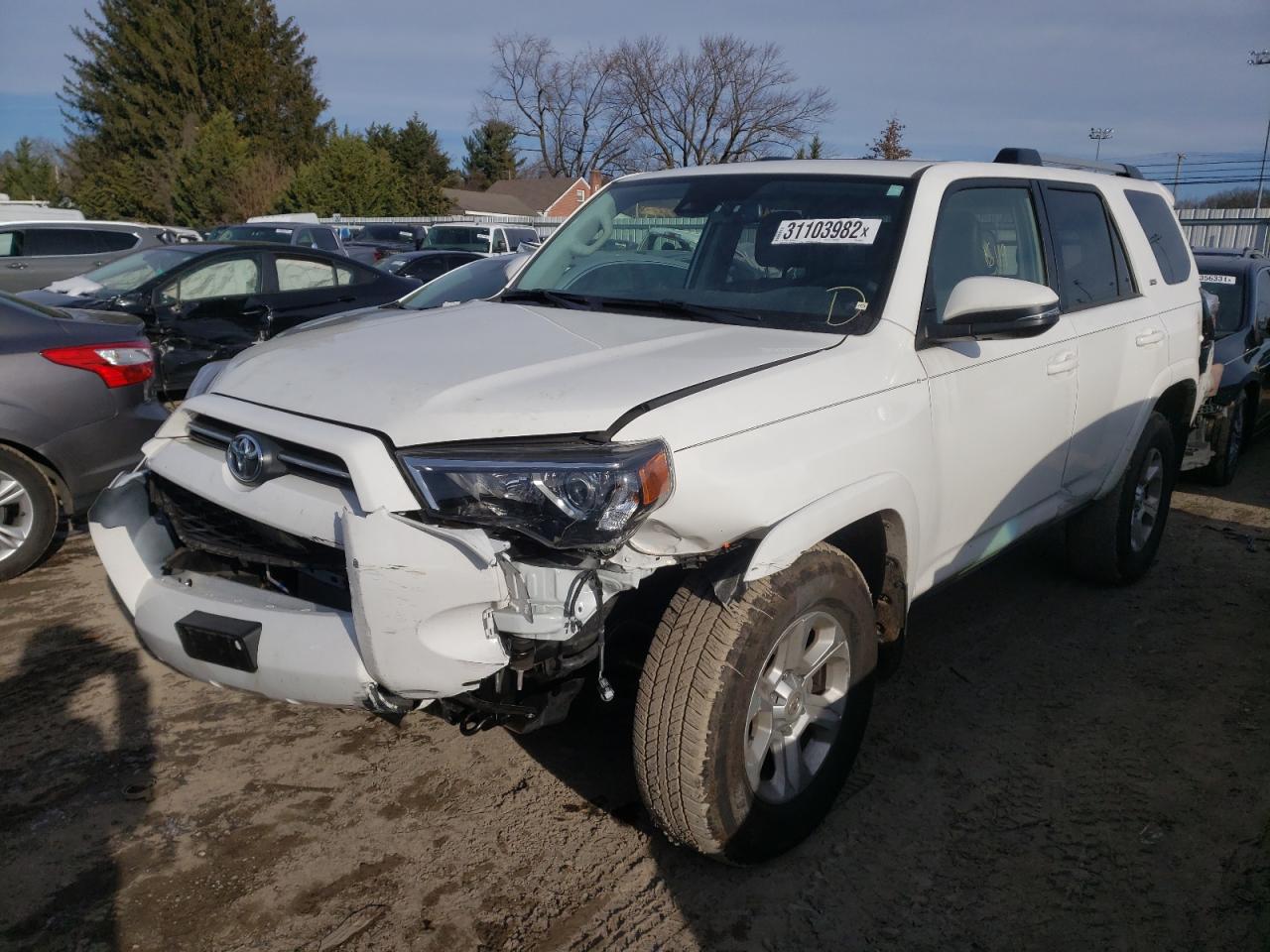 Photo 2 from auction – 2020 TOYOTA 4RUNNER SR with VIN JTEBU5JR5L5835683