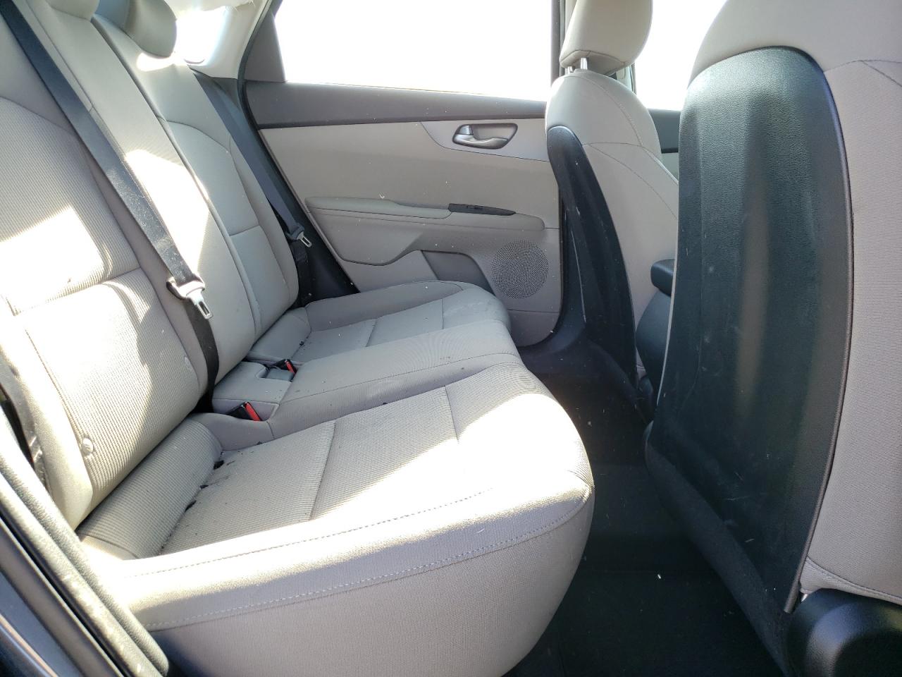 Photo 6 from auction – 2020 KIA FORTE FE with VIN 3KPF24AD8LE194706