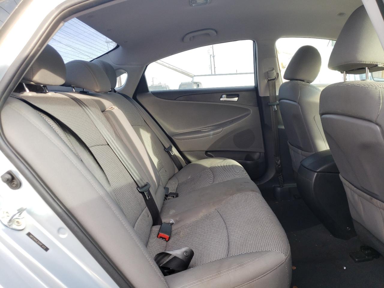 Photo 6 from auction – 2012 HYUNDAI SONATA GLS with VIN 5NPEB4AC3CH413652