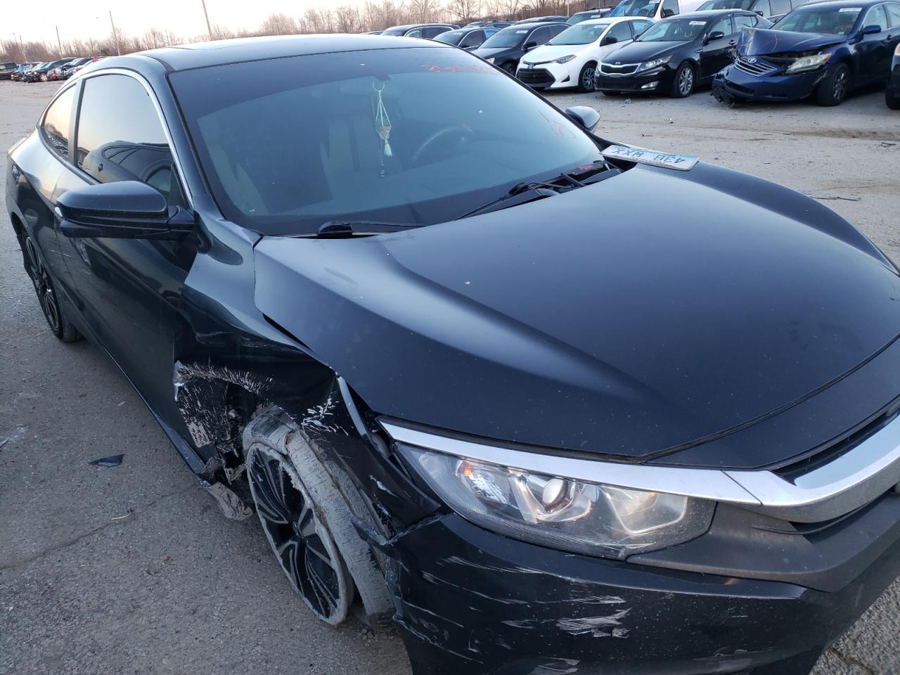 HONDA CIVIC EX 2017 with VIN 2HGFC3B32HH357778 - Photo from auction