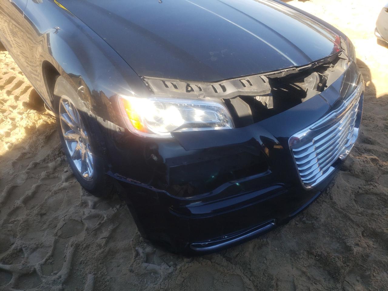 Photo 9 from auction – 2014 CHRYSLER 300C with VIN 2C3CCAEGXEH136210