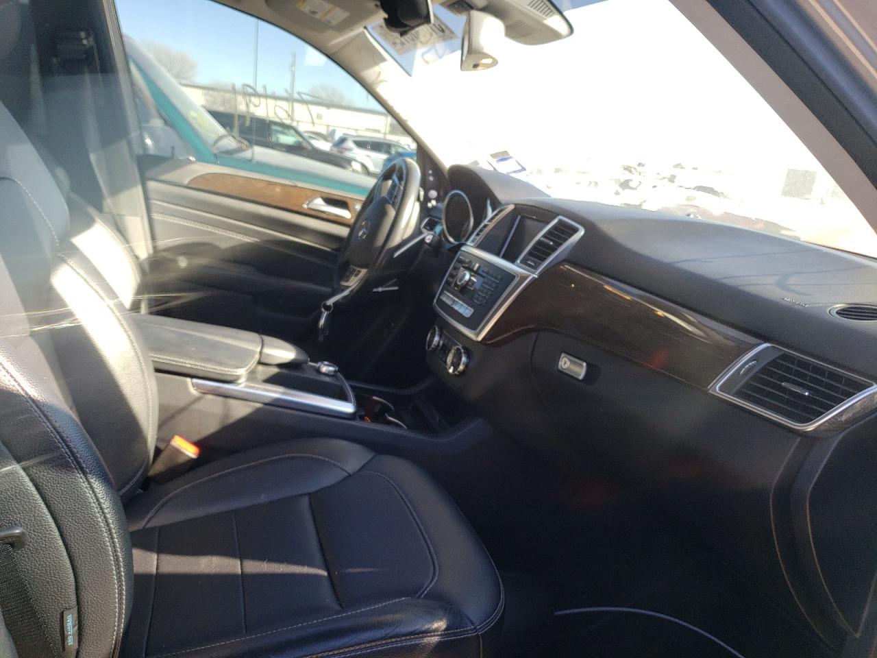 Photo 5 from auction – 2015 MERCEDES-BENZ ML 350 with VIN 4JGDA5JB9FA441183