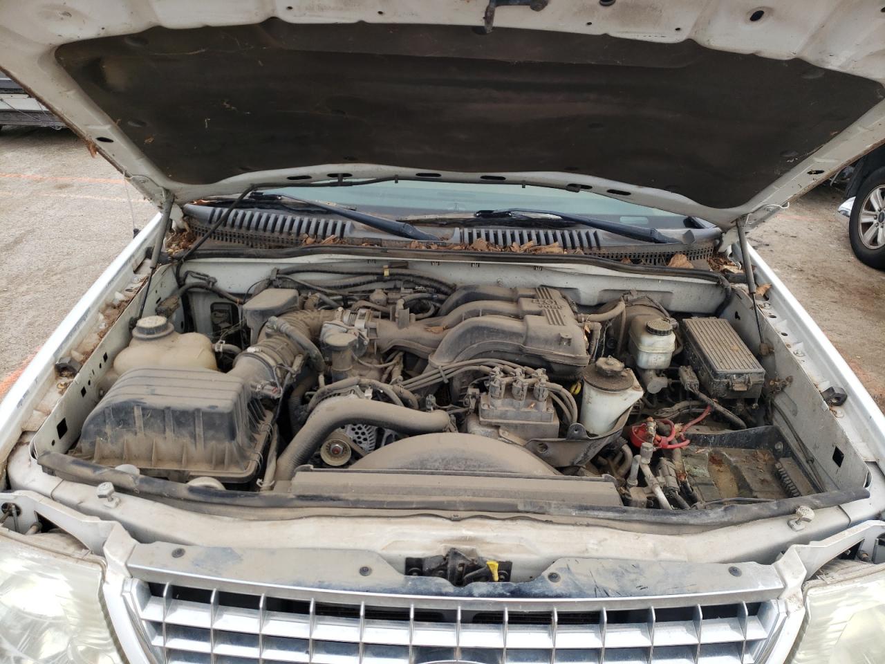 Photo 7 from auction – 2005 FORD EXPLORER X with VIN 1FMZU63K25UB84073
