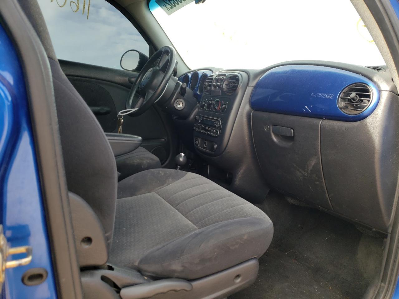 Photo 5 from auction – 2005 CHRYSLER PT CRUISER with VIN 3C4FY58B35T583177