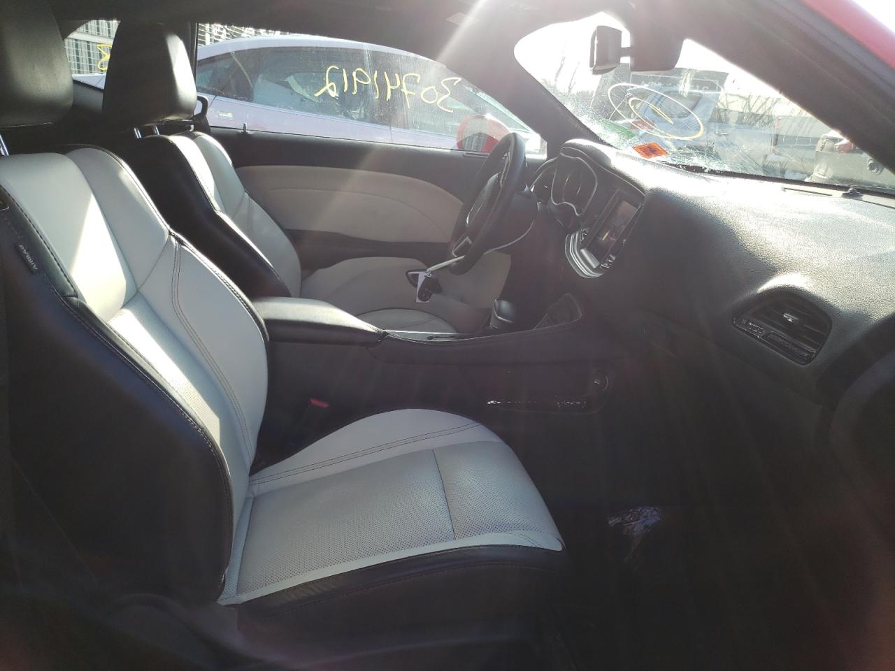 Photo 5 from auction – 2018 DODGE CHALLENGER with VIN 2C3CDZGGXJH223446
