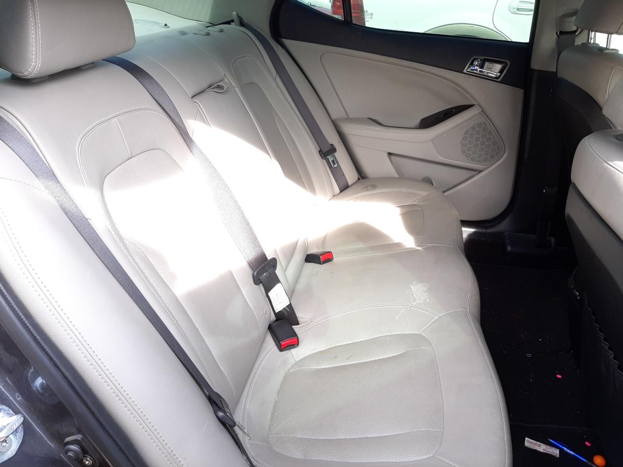 Photo 6 from auction – 2011 KIA OPTIMA EX with VIN KNAGN4A73B5172447