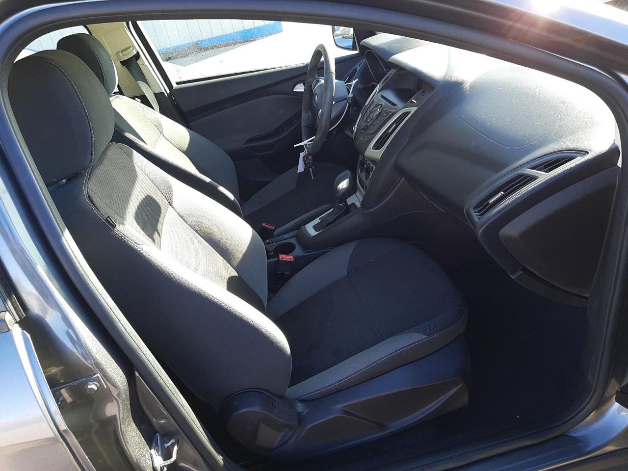 Photo 5 from auction – 2013 FORD FOCUS SE with VIN 1FADP3K28DL353058