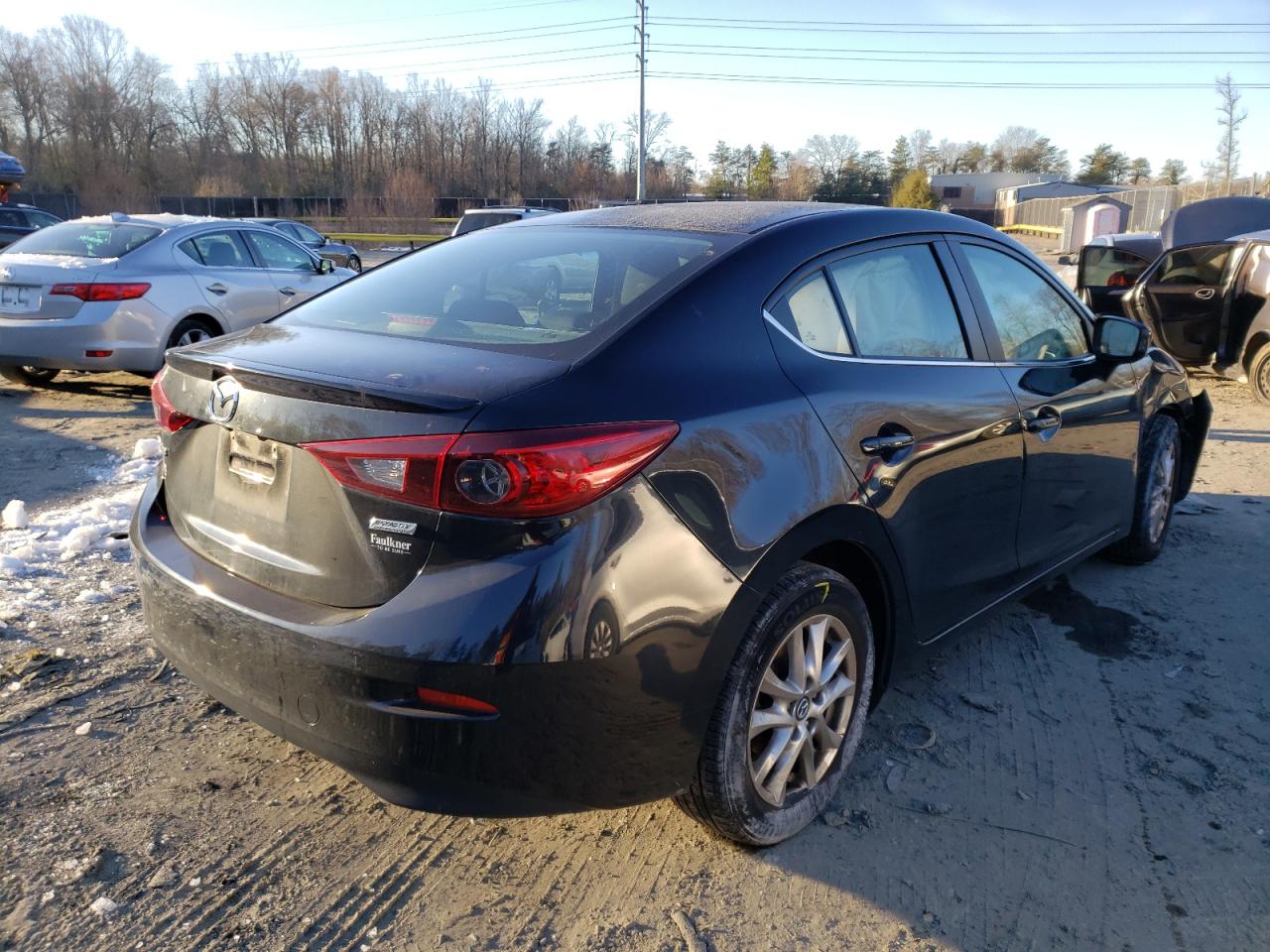 Photo 4 from auction – 2015 MAZDA 3 TOURING with VIN 3MZBM1V76FM235921