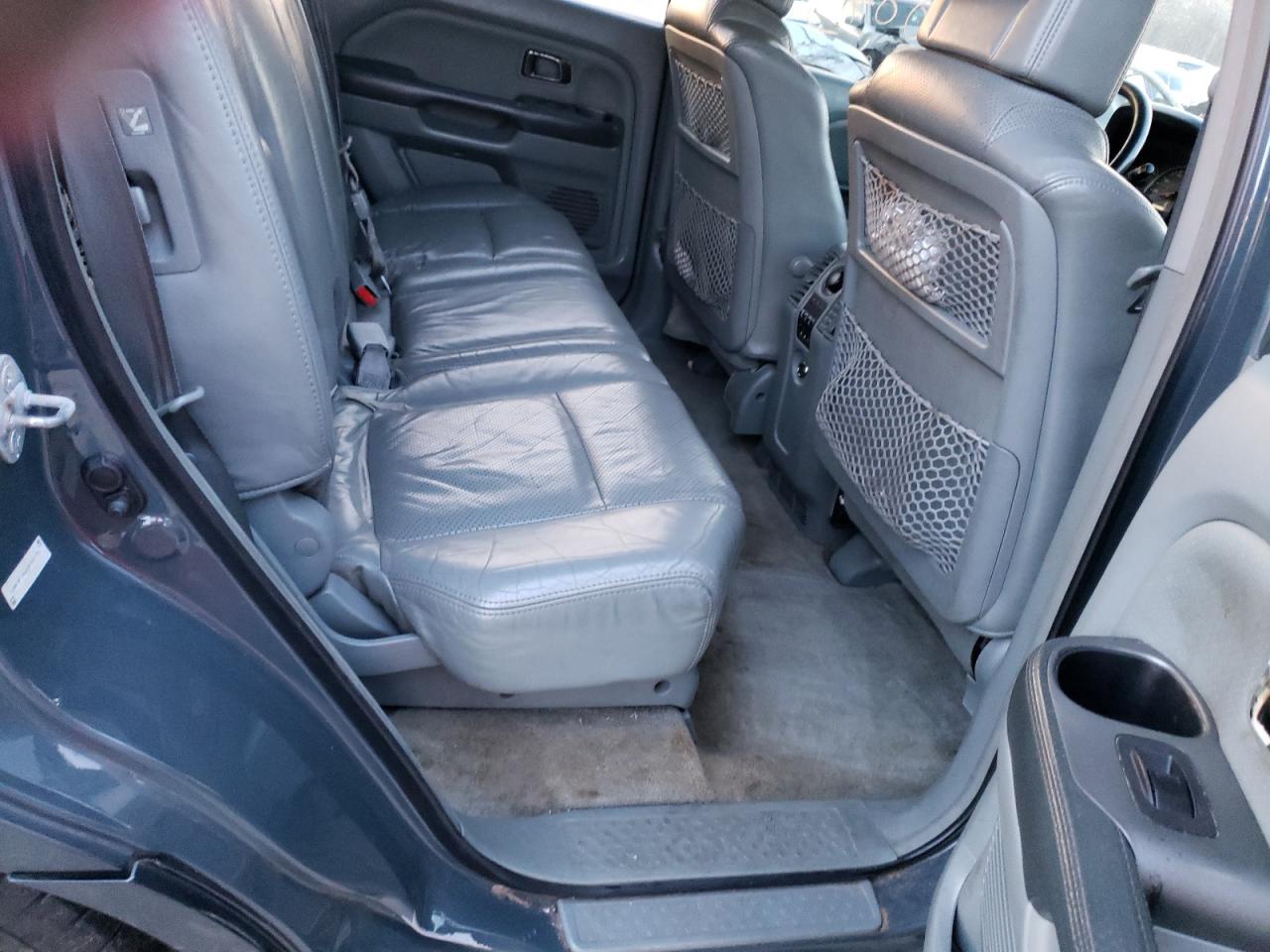 Photo 6 from auction – 2003 HONDA PILOT EXL with VIN 2HKYF18603H537751