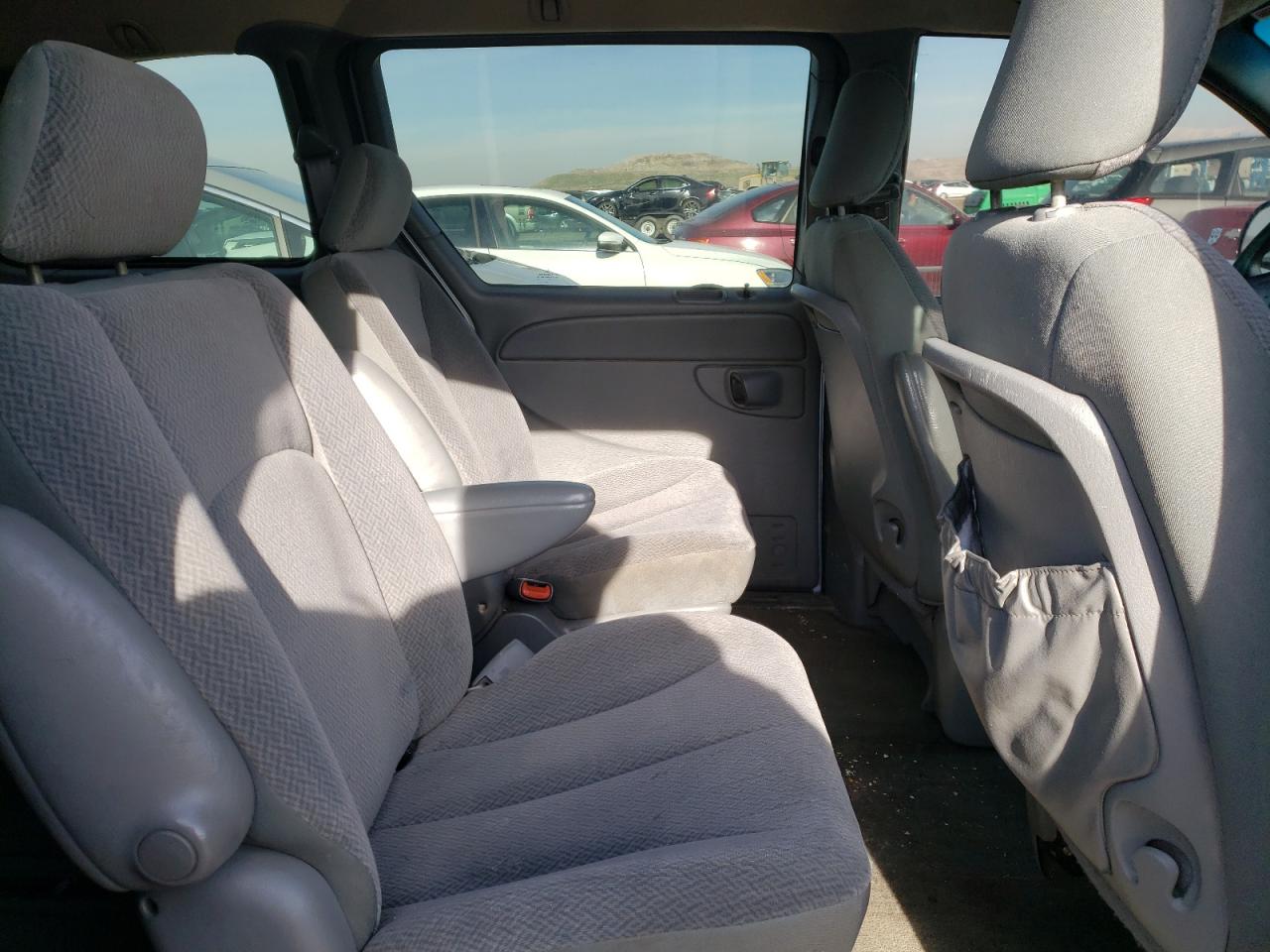 Photo 6 from auction – 2004 DODGE CARAVAN SX with VIN 1D4GP45R14B533142