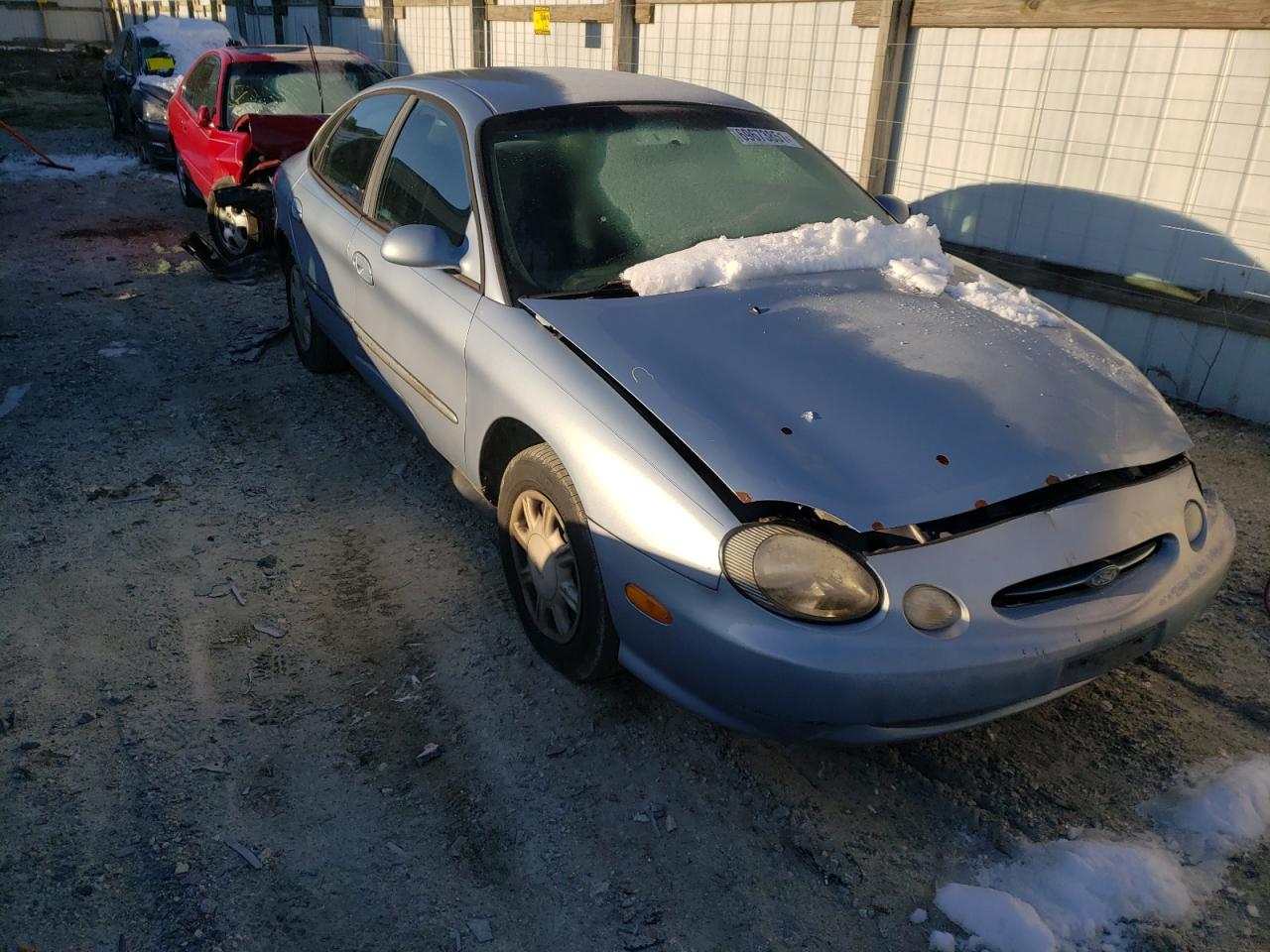 FORD TAURUS LX 1998 with VIN 1FAFP52U7WA131356 - Photo from auction