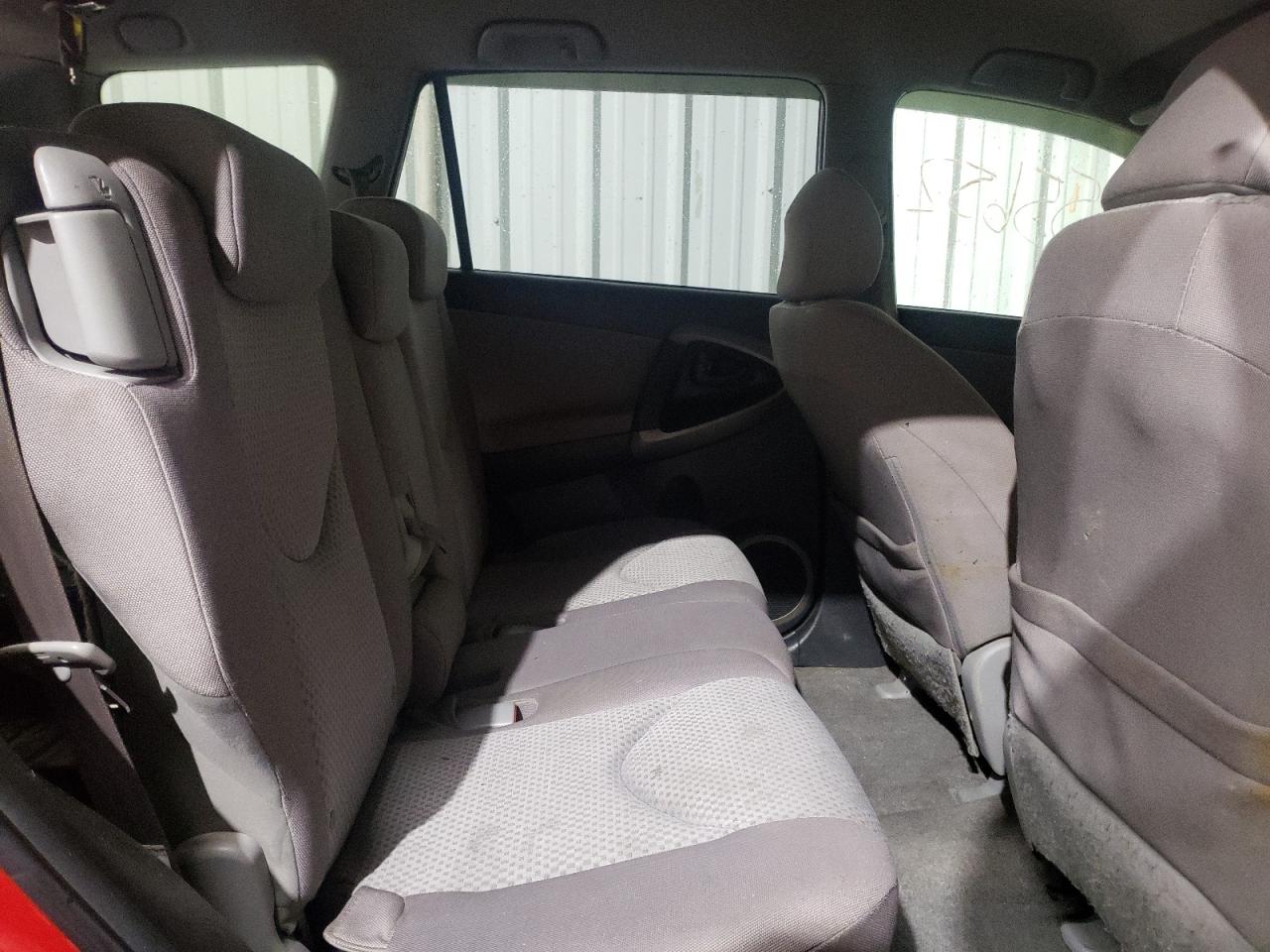 Photo 6 from auction – 2007 TOYOTA RAV4 with VIN JTMBK35V775015553