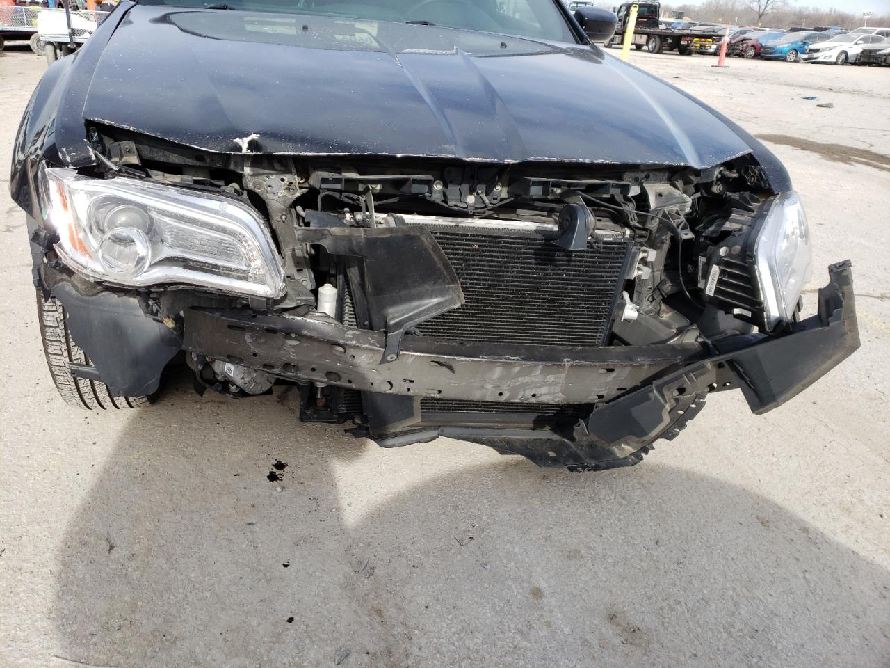 Photo 9 from auction – 2014 CHRYSLER 300 with VIN 2C3CCARG8EH381291