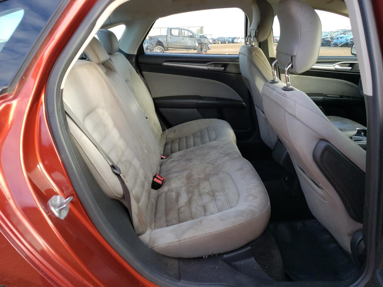 Photo 6 from auction – 2014 FORD FUSION S with VIN 3FA6P0G78ER254870