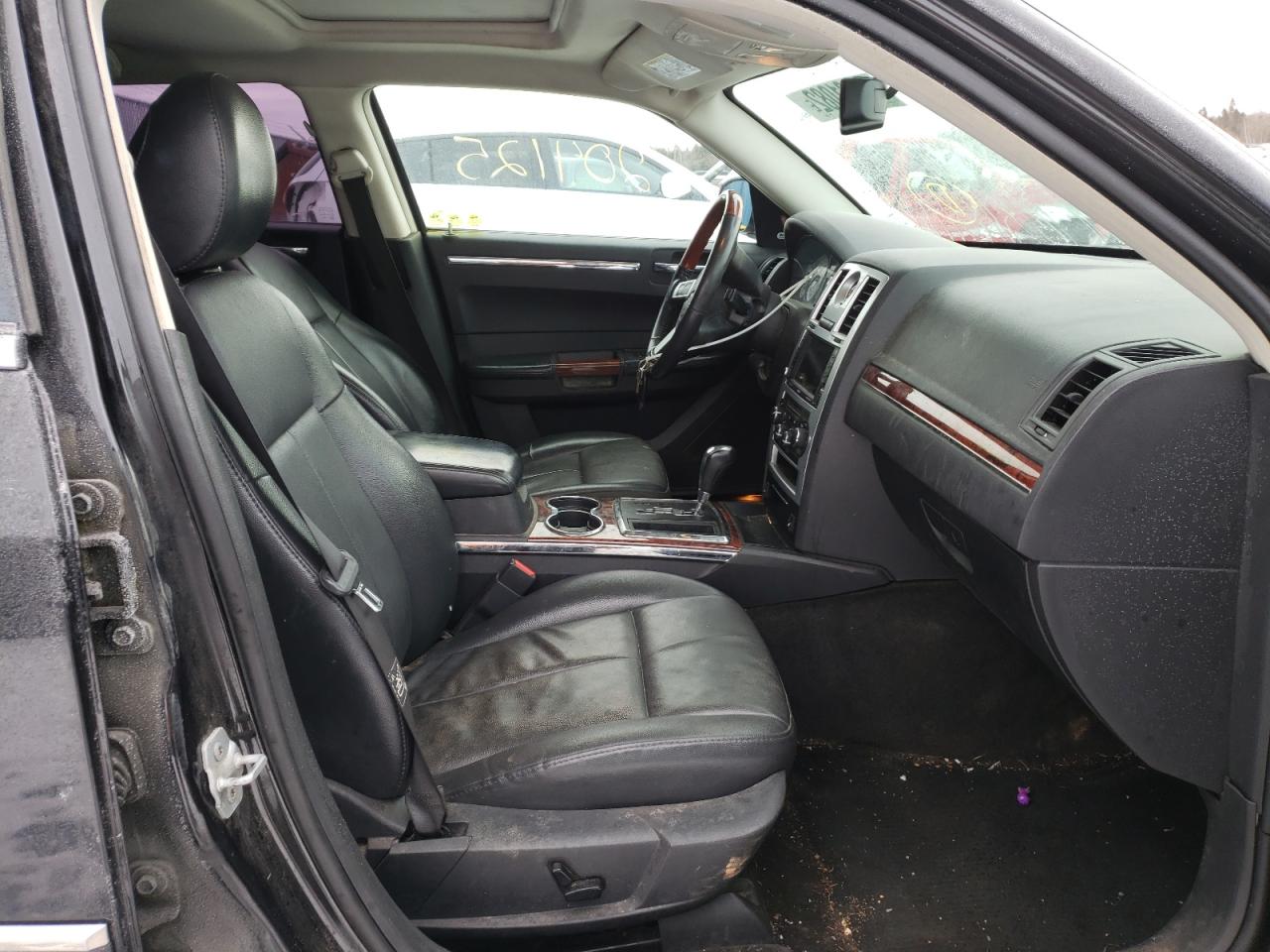 Photo 5 from auction – 2010 CHRYSLER 300 LIMITE with VIN 2C3CA3CV2AH324605