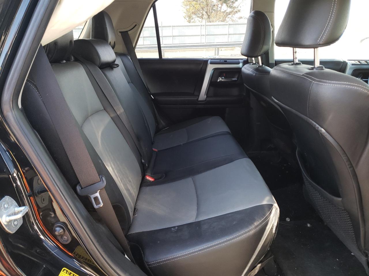 Photo 6 from auction – 2015 TOYOTA 4RUNNER SR with VIN JTEBU5JR6F5275824