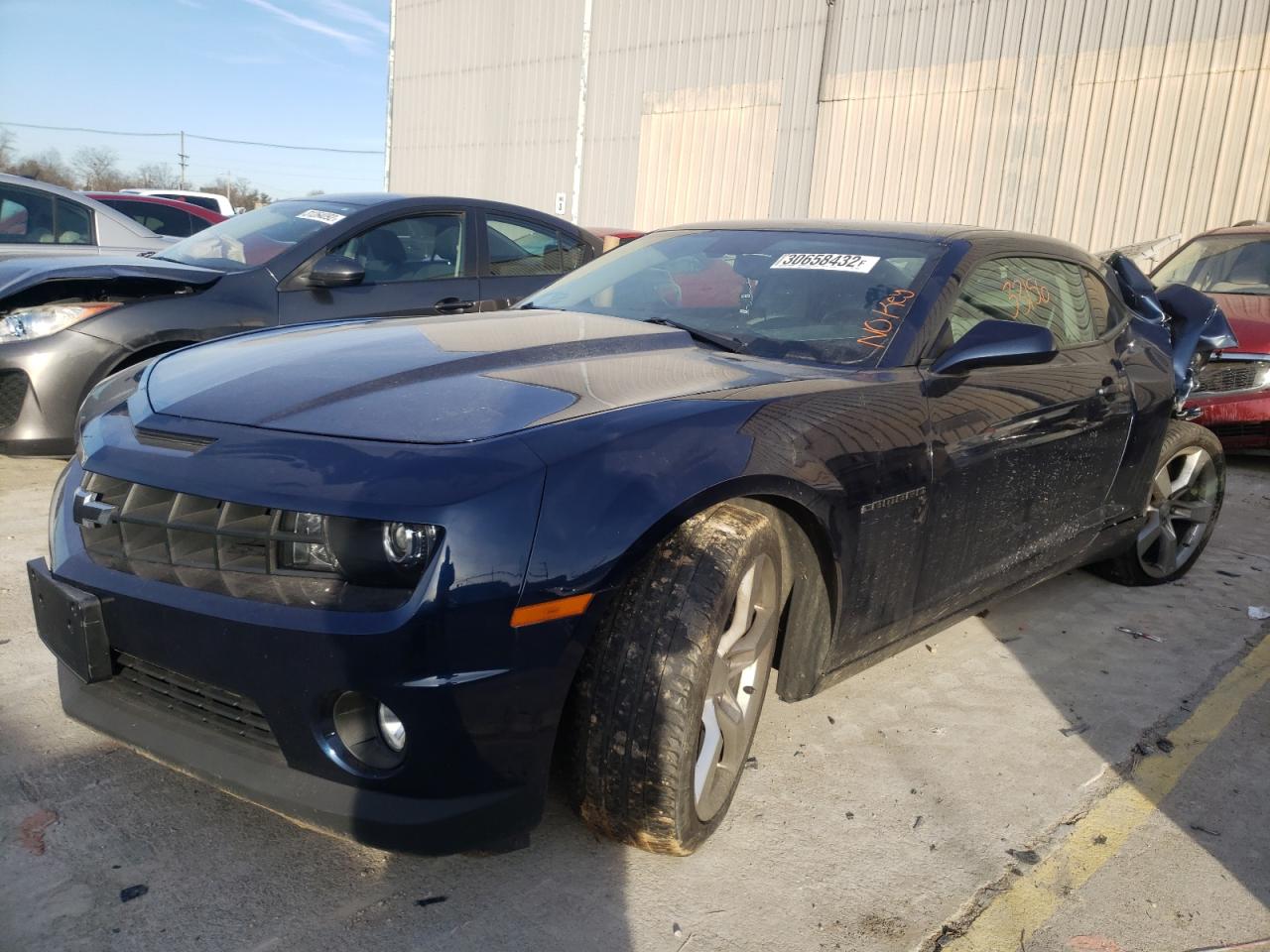 Photo 2 from auction – 2011 CHEVROLET CAMARO SS with VIN 2G1FJ1EJ6B9134009