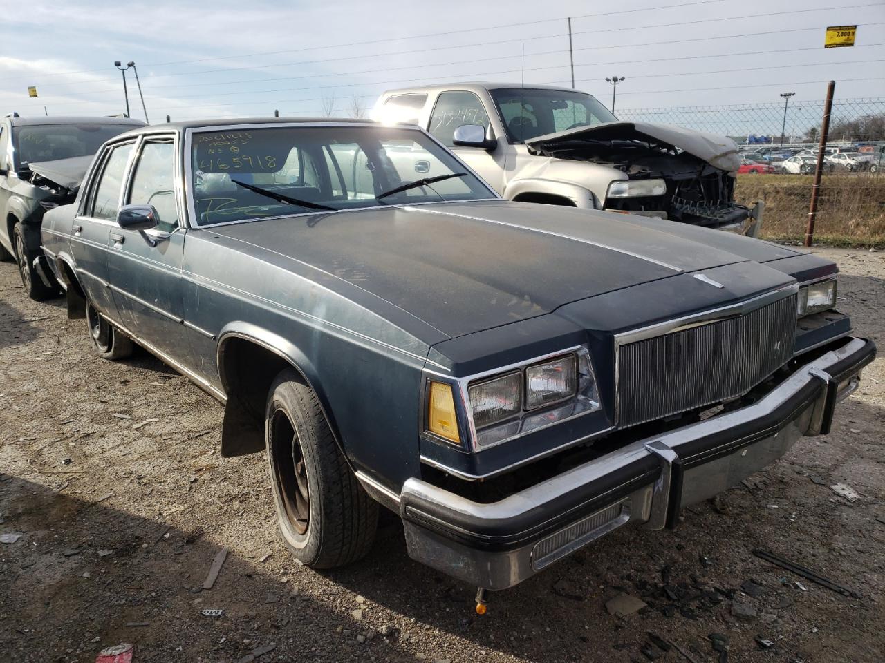 BUICK LESABRE LI 1985 with VIN 1G4BP69Y5FX465918 - Photo from auction