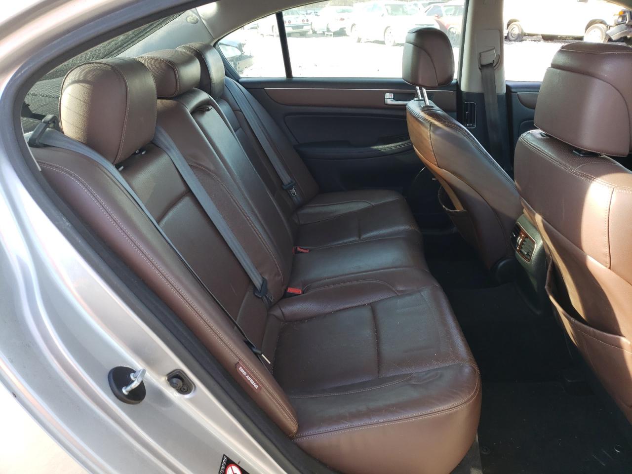 Photo 6 from auction – 2012 HYUNDAI GENESIS 3. with VIN KMHGC4DD5CU195001